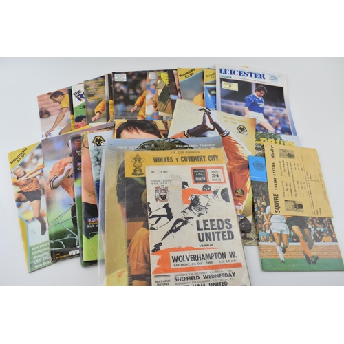 230 - 32 'Wolves' Wolverhampton Wanderers football programmes (plus two others) to include one 1969, one 1... 