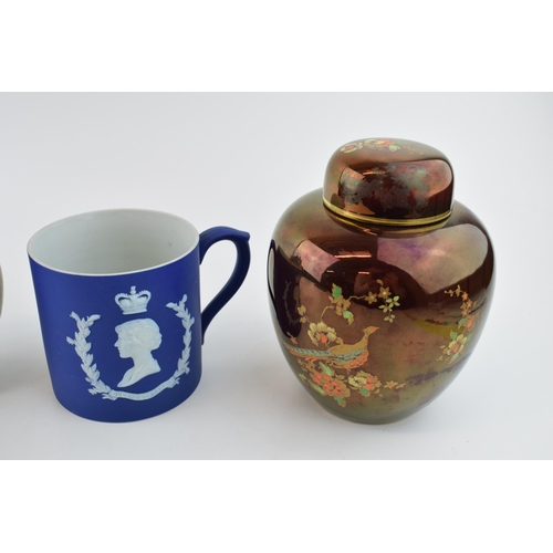 109 - Ceramics to include a Crown Devon Fieldings potpourri, a Wedgwood dip blue tankard and two Carlton W... 