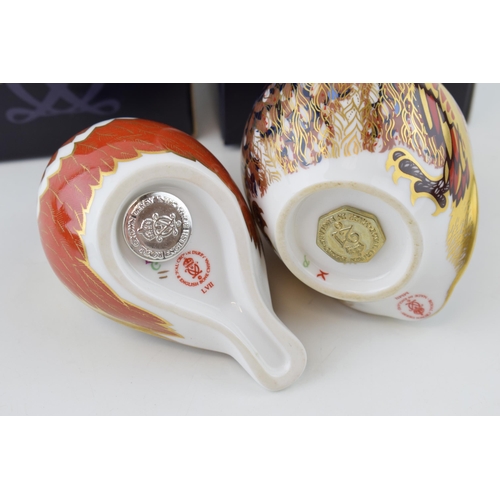 159 - Boxed Royal Crown Derby paperweights to include a Little Owl and a Chaffinch, with gold and silver s... 