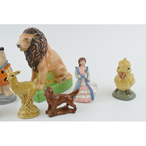 79 - 9 x Wade figures of Fred, Wilma and Barney from the Flintstones Collection, and a Duck, a Lion, a Po... 