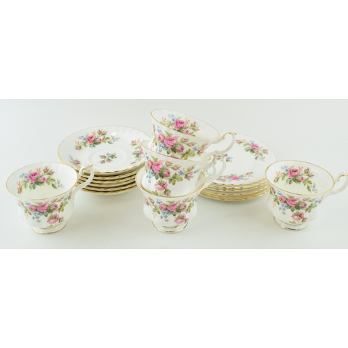 166 - Royal Albert Moss Rose tea ware to include 5 cups, 6 saucers and 6 side plates (17).