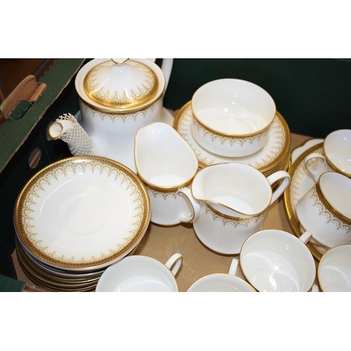 167 - A collection of Royal Albert Paragon 'Athena' pattern tea ware items to include six trios, two cream... 