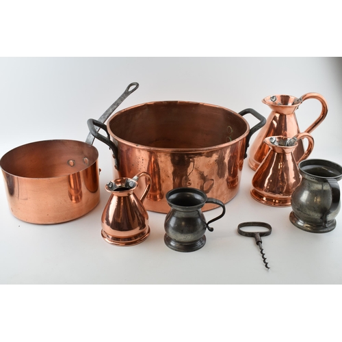 458 - A good collection of 19th century and later metalware to include a large copper cooking pan, three g... 