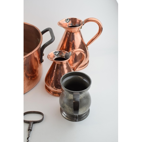 458 - A good collection of 19th century and later metalware to include a large copper cooking pan, three g... 