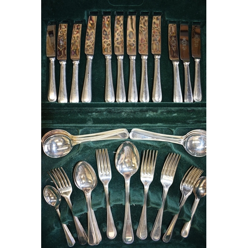 528 - A vintage canteen of cutlery. Sheffield Stainless Steel.