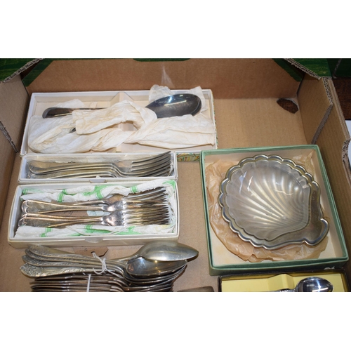 543 - A collection of silver-plated items to include cutlery, tray, scollop tray and other similar items. ... 