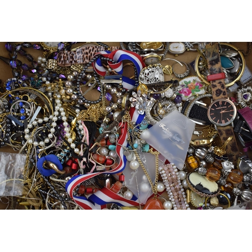 589 - Costume jewellery to include cameo brooches, rings, watches, necklaces, chains and others (odd silve... 