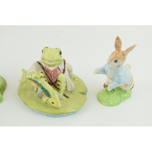 66 - Boxed Beswick Beatrix Potter figures to include Peter Rabbit (Gold), Peter Rabbit Digging, Flopsy & ... 