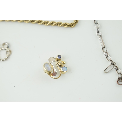 586 - Silver jewellery to include a gold plated chain, a heavy bracelet and others (Qty), 54.2g.