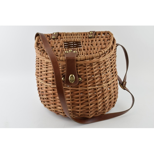 401 - Late 20th century wicker fishing creel, 34cm wide, with strap.