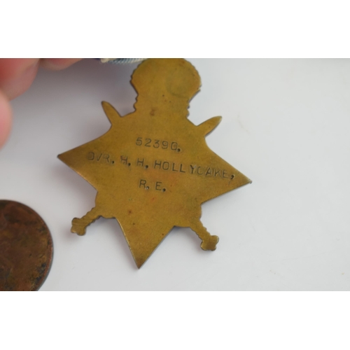 515 - A collection of items to include a World War One 1914-15 Star awarded to 52390 DVR H H Hollyoake R E... 