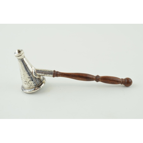 518 - Silver candle snuffer with turned wooden handle, 10.5cm long, Birmingham 1981.