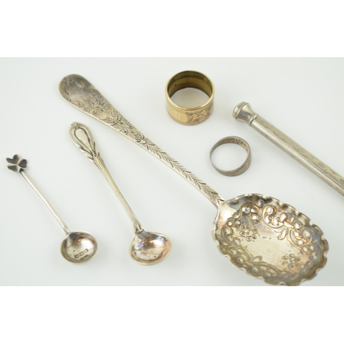 542 - A mixed collection of items to include hallmarked silver spoons, (weight 32 grams) a silver bird bro... 