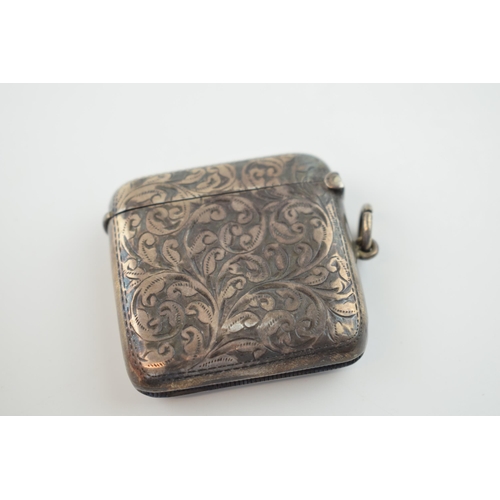 545 - A silver vesta case hallmarked Birmingham 1907. Weight 28 grams.