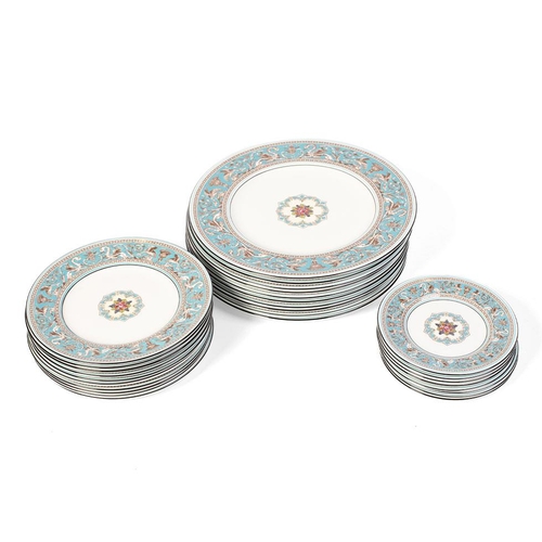 141 - Wedgwood Turqouise Florentine dinner ware to include 10 dinner plates, 27.5cm diamater, 10 dessert p... 