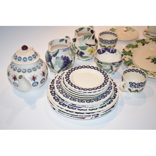 146 - Emma Bridgewater Pottery to include a Tiny Thistle plate, a Morning Glory figs old bowls, Bedales Be... 