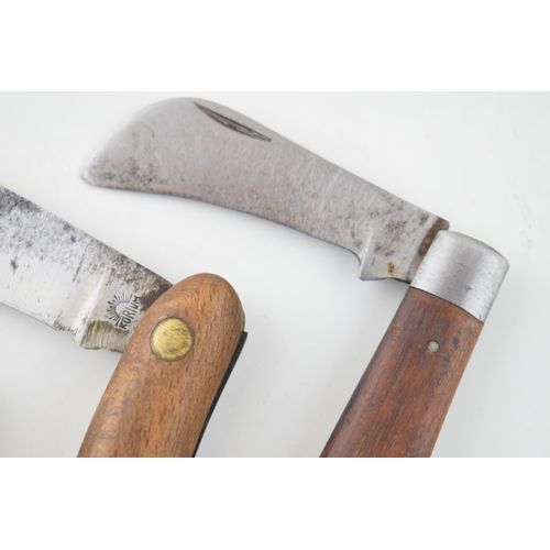 4 - Three Vintage Pruning Pocket Knives to include German 'Korium' Wooden Handle Pruner, an A Wright & S... 