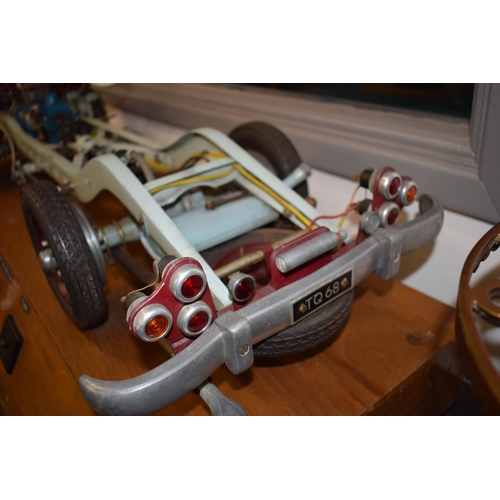 44 - A Holm large scale instructional working model car mounted on a wooden plinth. Manufactured by Holm ... 