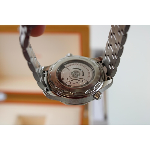 235 - A gentleman`s Omega Seamaster Diver 300 REF 21030422003001Calibre No. 8800 Watch No. 89826766. 2019.... 