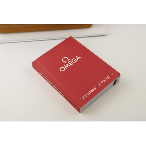 235 - A gentleman`s Omega Seamaster Diver 300 REF 21030422003001Calibre No. 8800 Watch No. 89826766. 2019.... 