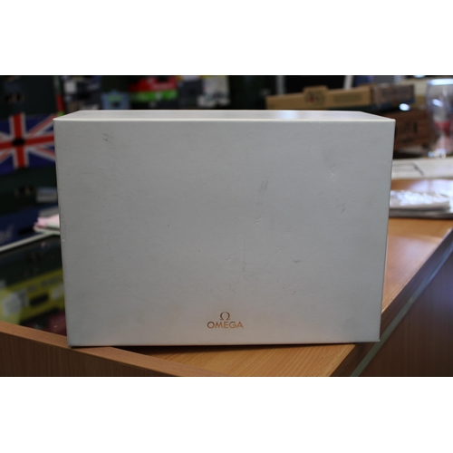 235 - A gentleman`s Omega Seamaster Diver 300 REF 21030422003001Calibre No. 8800 Watch No. 89826766. 2019.... 