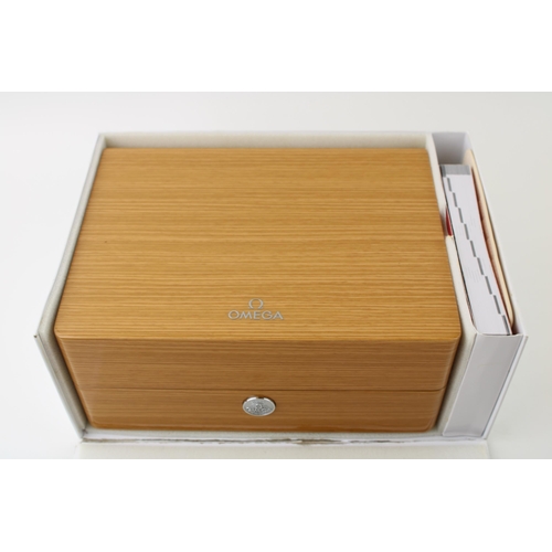 235 - A gentleman`s Omega Seamaster Diver 300 REF 21030422003001Calibre No. 8800 Watch No. 89826766. 2019.... 