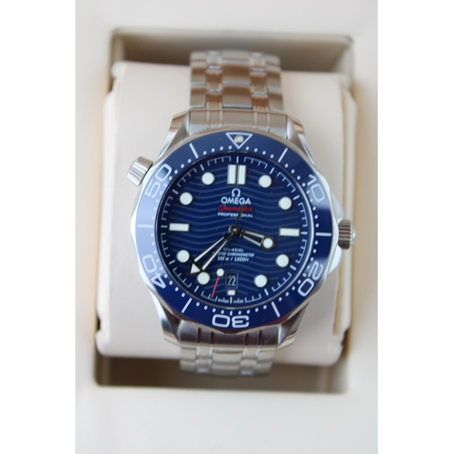 235 - A gentleman`s Omega Seamaster Diver 300 REF 21030422003001Calibre No. 8800 Watch No. 89826766. 2019.... 