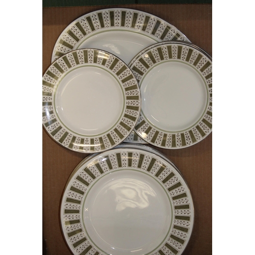 120 - Suzie Cooper Persia pattern (No. c2019) dinner ware items to include eight 27cm plates, eight 21cm p... 