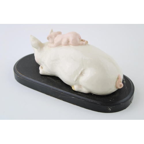 6 - Beswick Piggy Back.