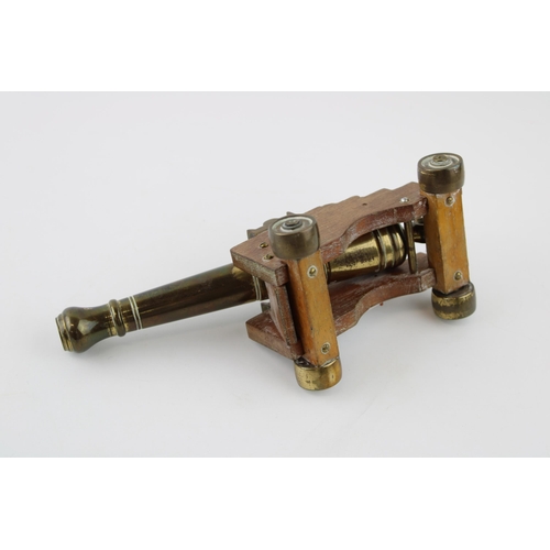 15 - Vintage brass and wood cannon model, 19cm long.