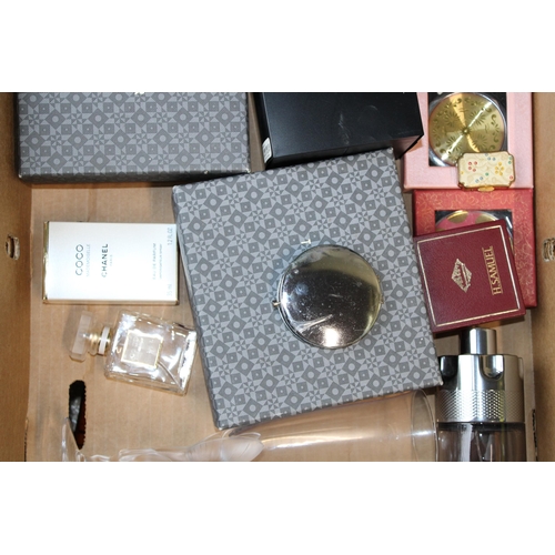 21 - A collection of items to including vintage perfume and aftershave bottles (some with contents) powde... 