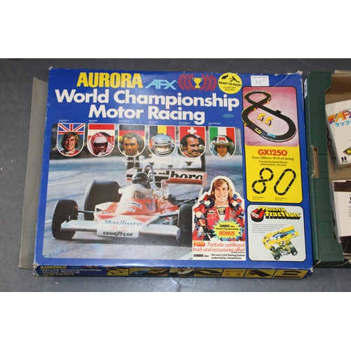 64 - Vintage Aurora AFX World Championship Motor Racing GX1250 set together with accessories to include T... 