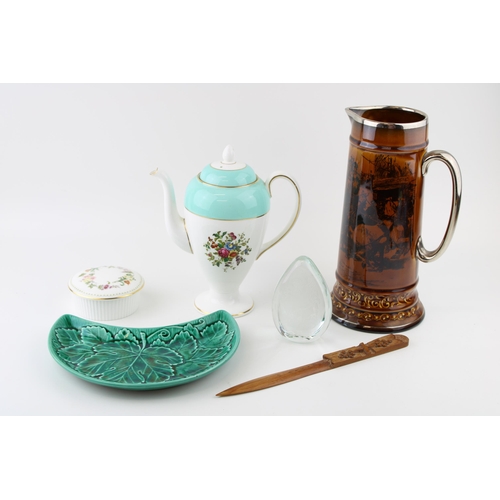 74 - A mixed collection of ceramic items to include Wedgwood 'Rosemary' teapot, Ridgways jug, Wedgwood gr... 