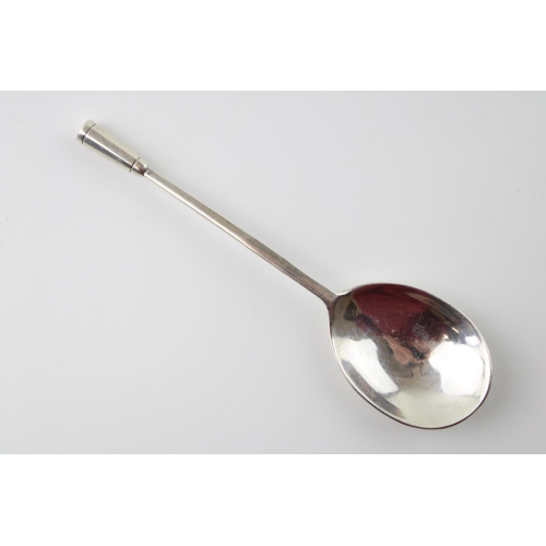 249 - Amy Sandheim: a silver spoon, Arts and Crafts form, London 1938, 31.0g, 15cm long.