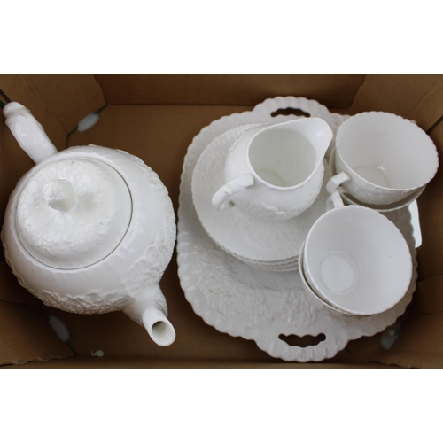 303 - A collection of Spode Savoy Cabbage tea ware to include a teapot, 4 cups, 4 saucers, a milk jug and ... 