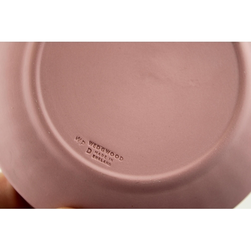 316 - A collection of Wedgwood Jasperware items in Pink and Lilac colours to include 4