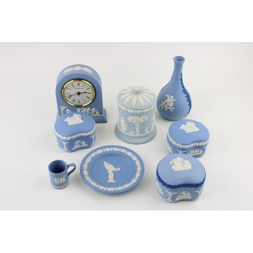 318 - A collection of Wedgwood Jasperware items in Tri Colour, Wedgwood blue and Light Blue to include Tri... 