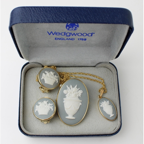 326 - A collection of Wedgwood Jasperware jewellery to include gold plated in the Grey colour-way clip-on ... 