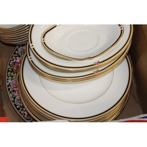 329 - A collection of Wedgwood dinner ware in the Clio pattern to include dinner plates, bowls, soup bowls... 