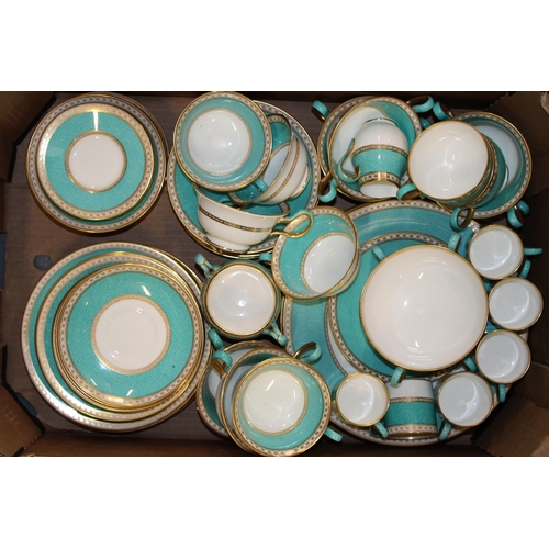 337 - Wedgwood Ulander in Powder Turquoise to include 20 dinner plates, coffee pots, a large soup tureen o... 