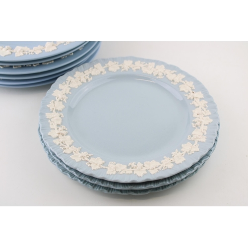 350 - Wedgwood Queensware to include six 27cm diameter dinner plates with 3 similar shaped edge plates, 25... 