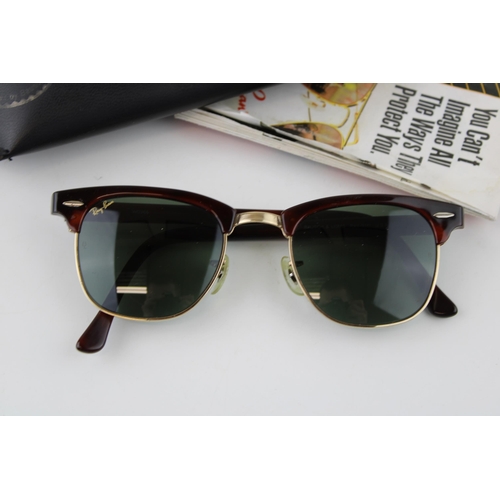 357 - A pair of vintage ladie's Ray-Ban Wayfayer sunglasses. Tortoise shell W0366 style frame with Bausch ... 