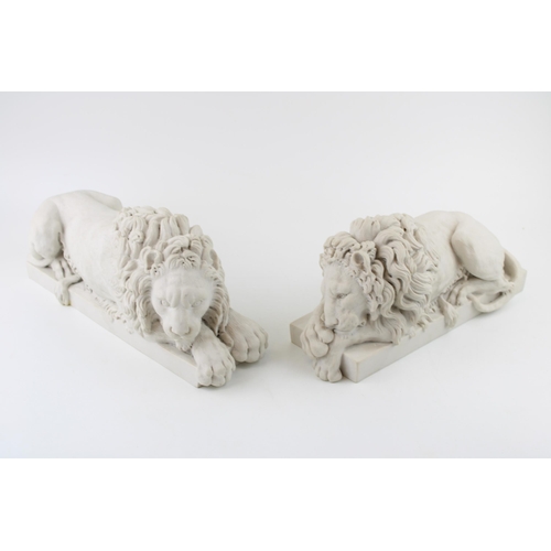 380 - A pair of Chatsworth Collection 'Arts and Commerce Promoted' 'Chatsworth Lions', 31cm long (2).