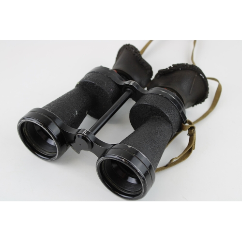 440 - A Pair of WW2 military binoculars X5 Bino Prism MkIV with serial no 6E/383 with Broad arrow