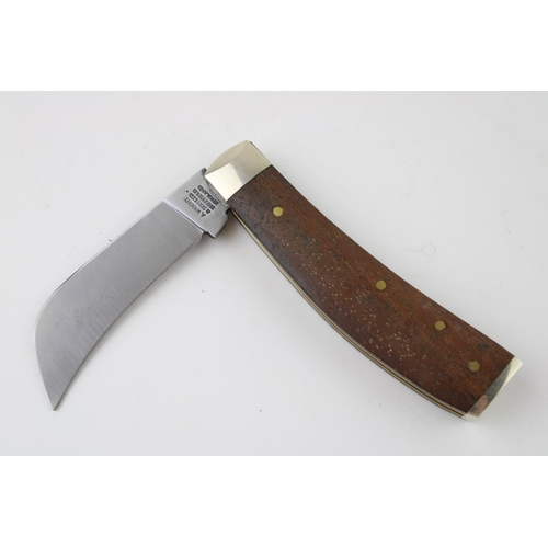 451 - A Wright & Son rosewood handle flat cap pruner pocket knife, Sheffield made.