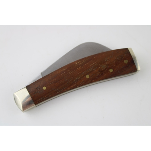 451 - A Wright & Son rosewood handle flat cap pruner pocket knife, Sheffield made.