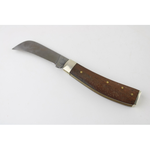 451 - A Wright & Son rosewood handle flat cap pruner pocket knife, Sheffield made.