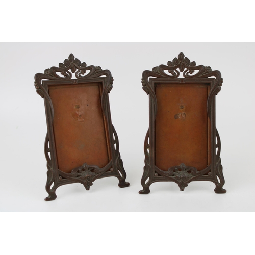 462 - A pair of French Art Nouveax picture frames in copper designed and made by Jaques Perille. Paris, si... 