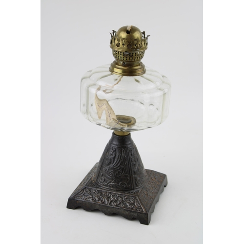 463 - Late Victorian / early 20th century oil lamp, cast metal square ornate base, RD no. present, 28cm ta... 