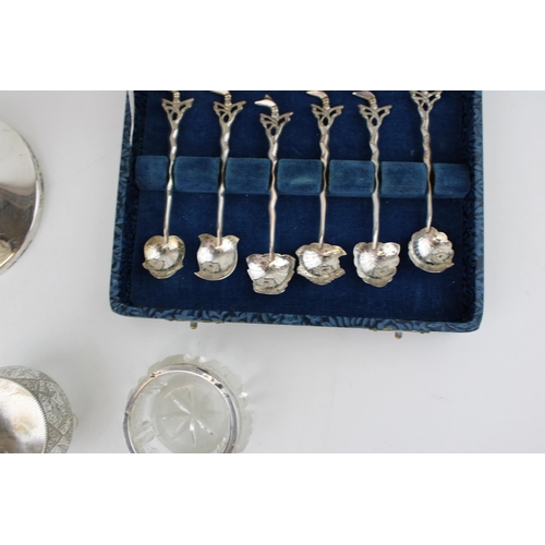 515 - A collection of silver items to include an inkwell hallmarked Birmingham  1947, original liner a/f, ... 